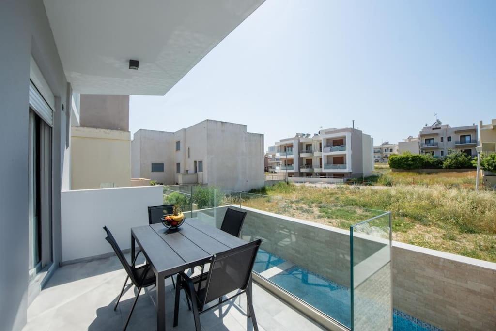 Apartment Santa Marina Luxury #2 With Pool