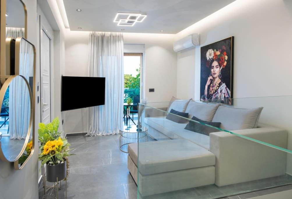 Santa Marina Luxury #2 With Pool Asgourou