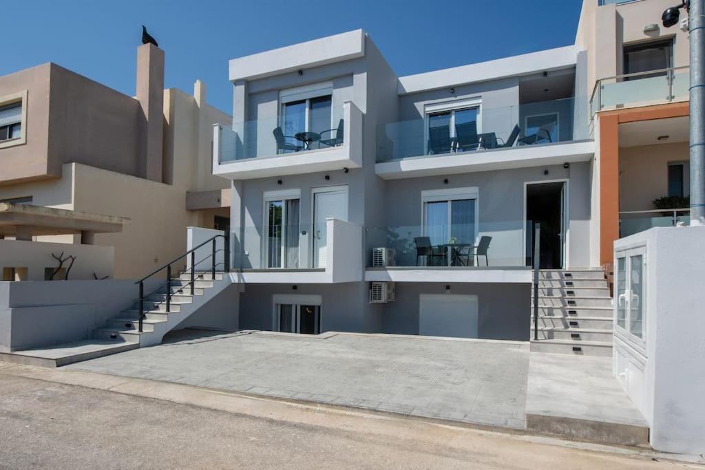 Apartment Santa Marina Luxury #2 With Pool